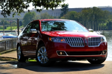 Lincoln MKZ Hybrid Sedan