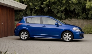 Nissan Versa Hatchback